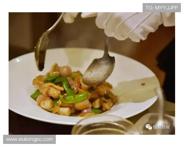 安洗莹一天吃五顿饭还瘦成闪电，我啃俩苹果就水肿