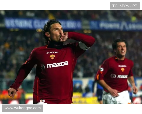 托蒂与德罗巴在意甲时期形成前场多点参与与单点驱动的偏向控球结构差异